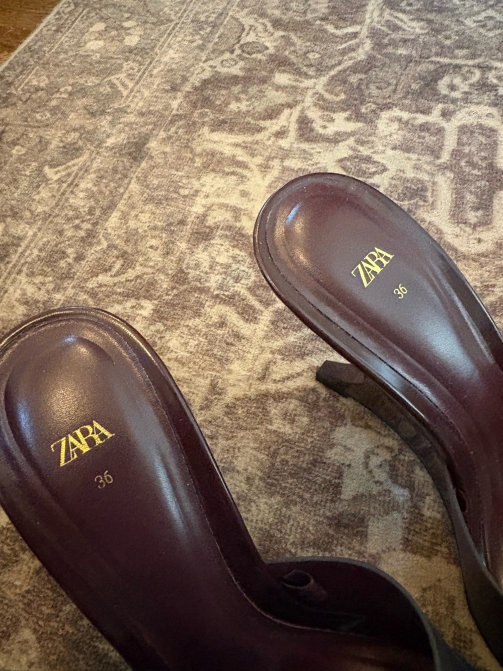 Zara Women's Burgundy Square-Toe Mule Heel sandal 36/6 - Picture 2 of 6